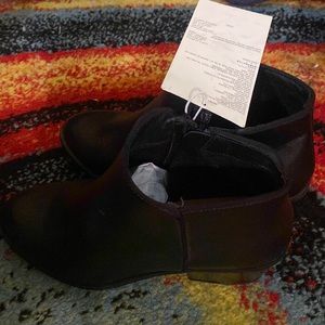 Essentials Amazon black block heels